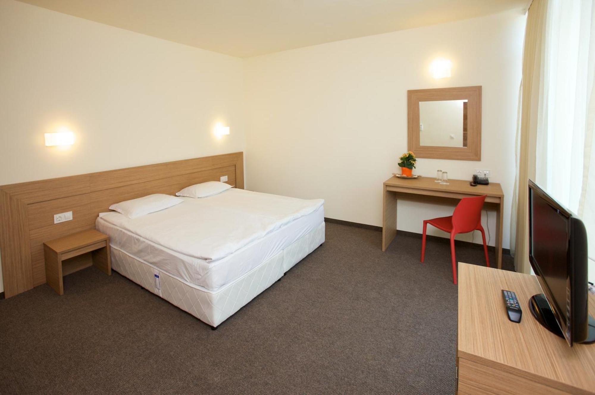 Jeravi Club Hotel Primorsko Dış mekan fotoğraf